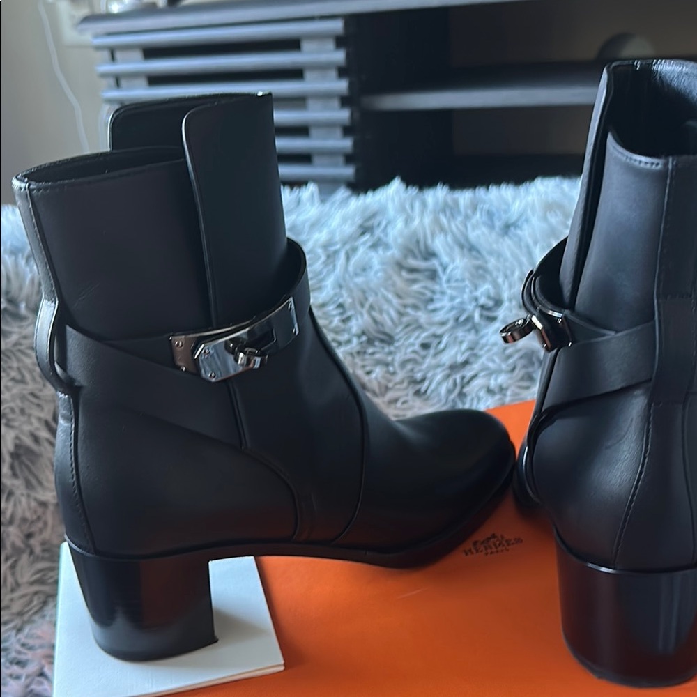 Hermès Black Leather Ankle Boots - Picture 6 of 9